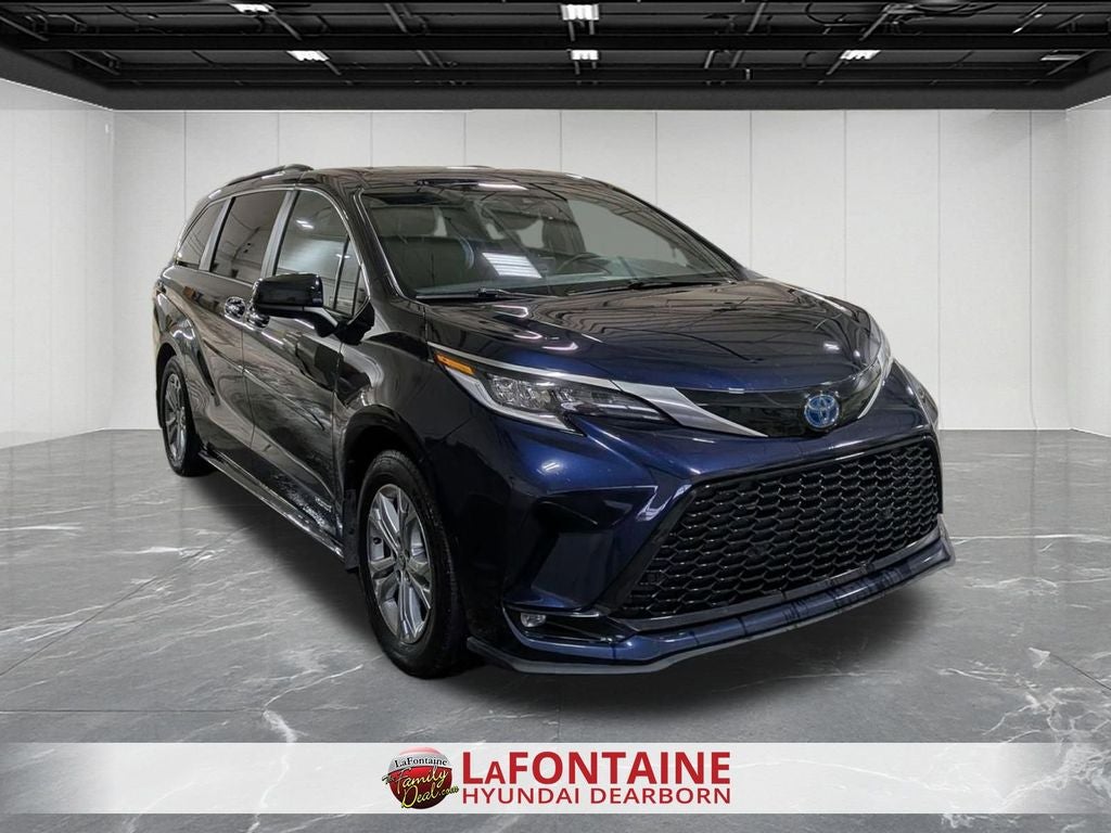 2021 Toyota Sienna XSE