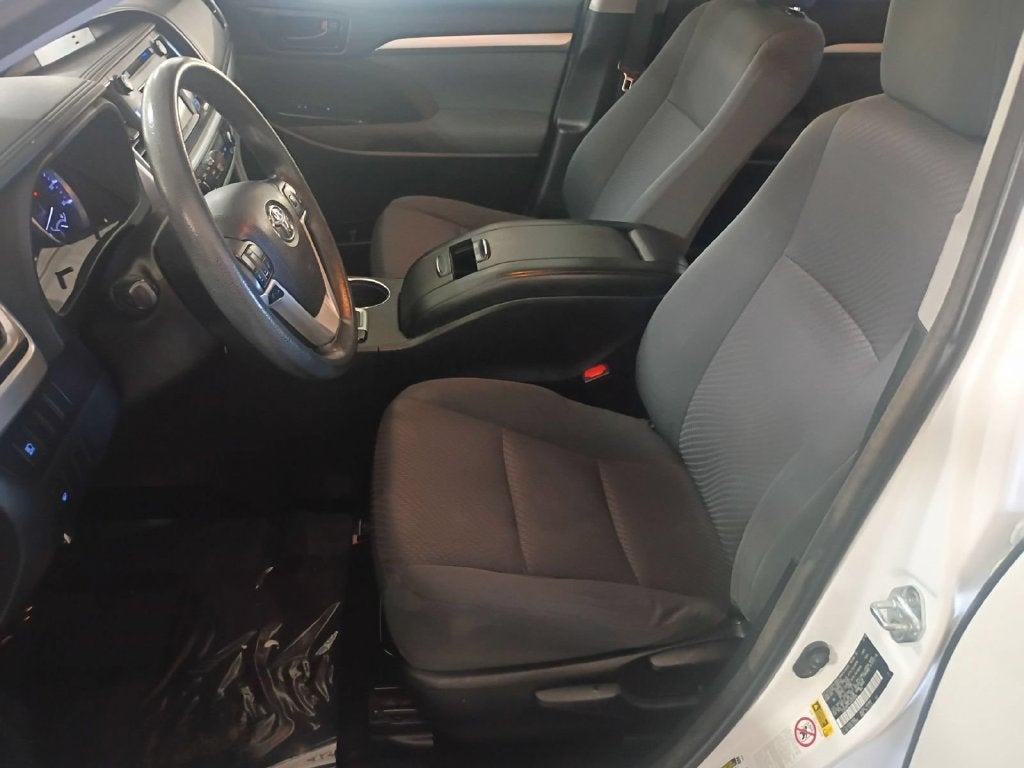 2018 Toyota Highlander LE