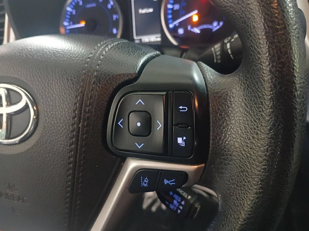 2018 Toyota Highlander LE