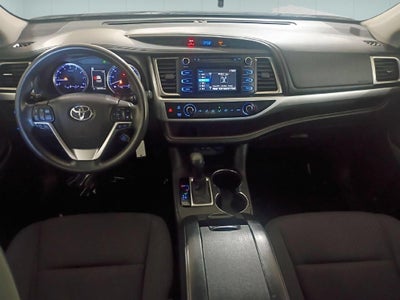 2018 Toyota Highlander LE