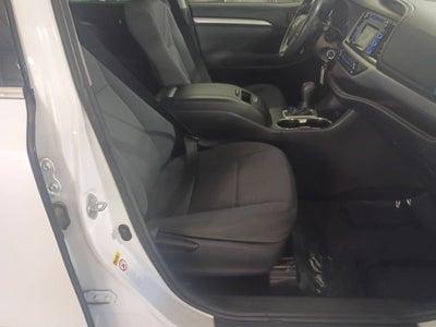 2018 Toyota Highlander LE