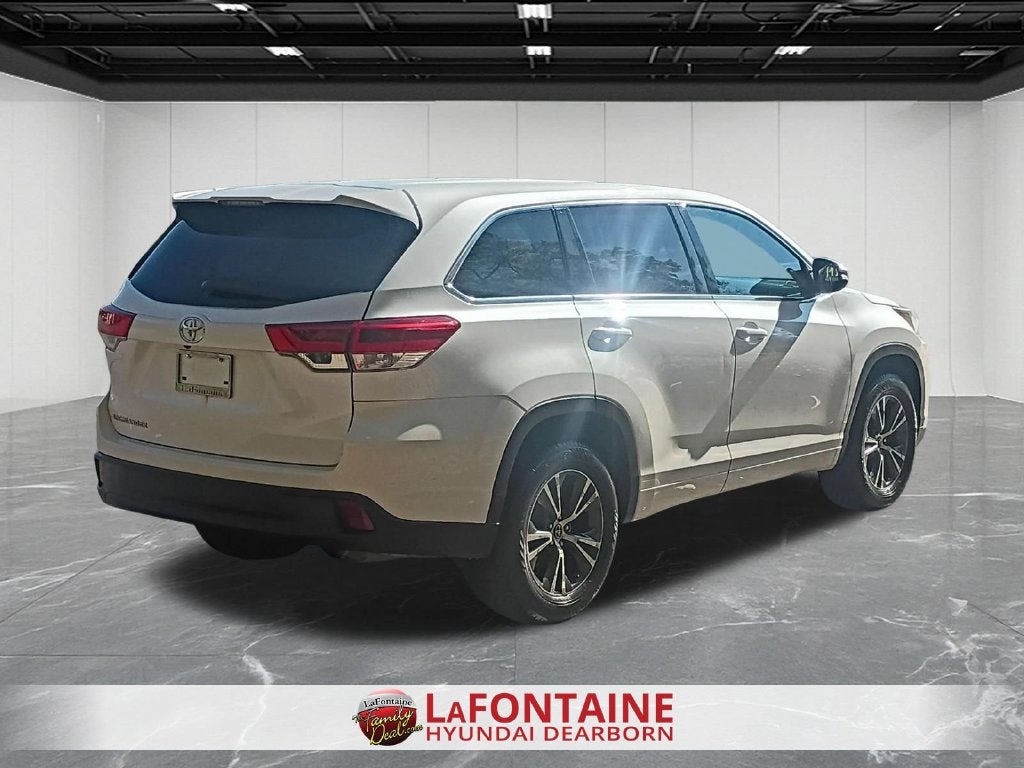 2018 Toyota Highlander LE