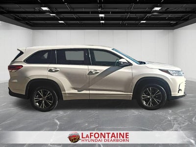 2018 Toyota Highlander LE