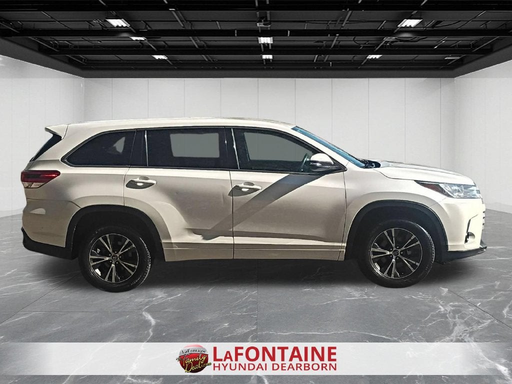 2018 Toyota Highlander LE