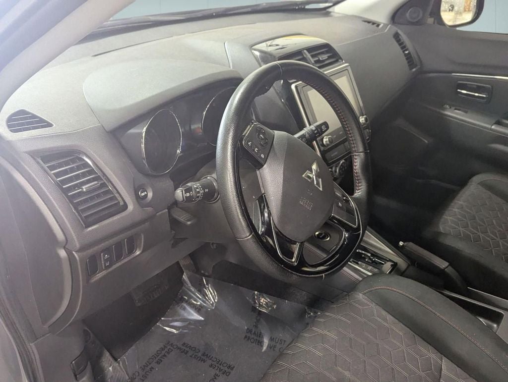 2024 Mitsubishi Outlander Sport ES