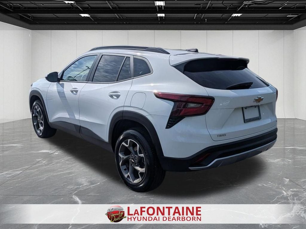 2025 Chevrolet Trax LT