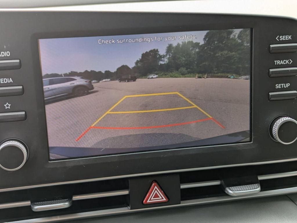2023 Hyundai Elantra SE