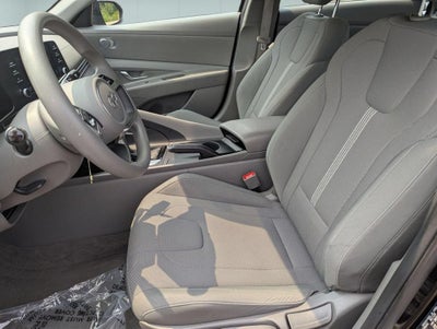 2023 Hyundai Elantra SE