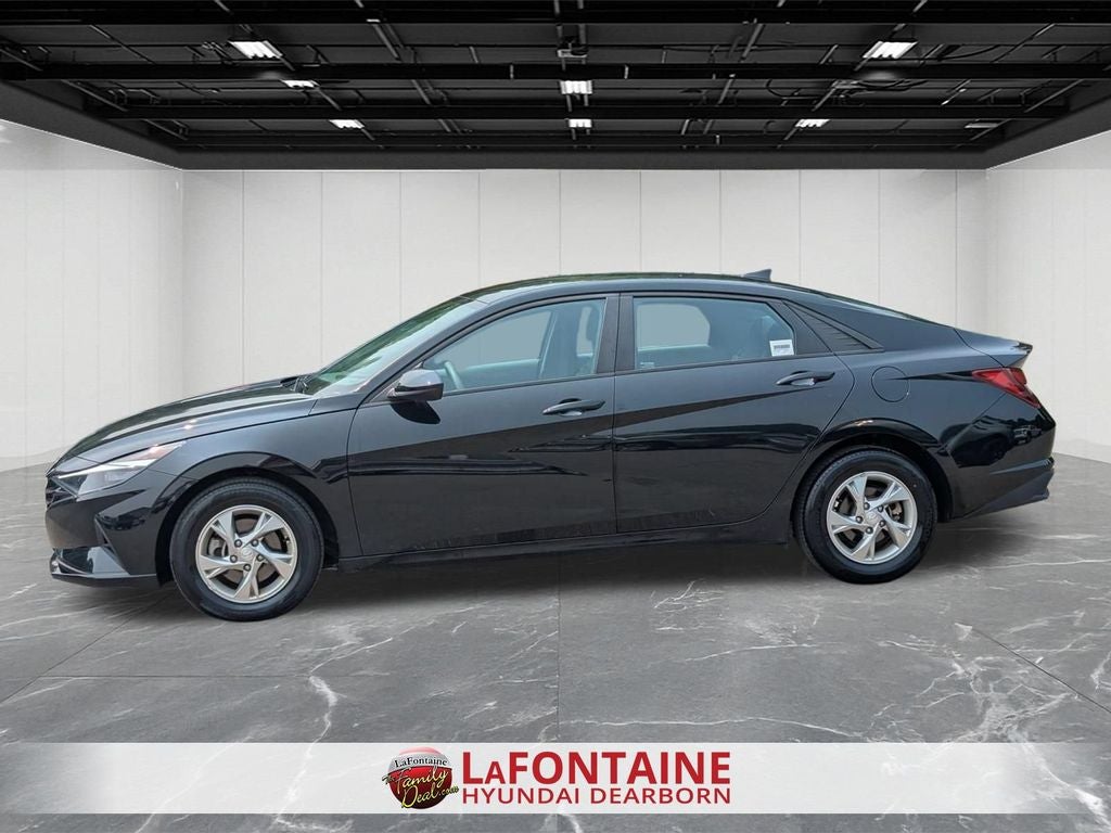 2023 Hyundai Elantra SE