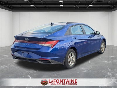 2023 Hyundai Elantra SE