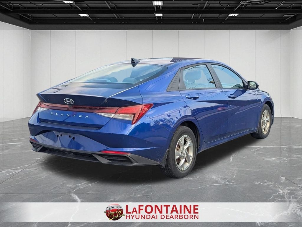 2023 Hyundai Elantra SE