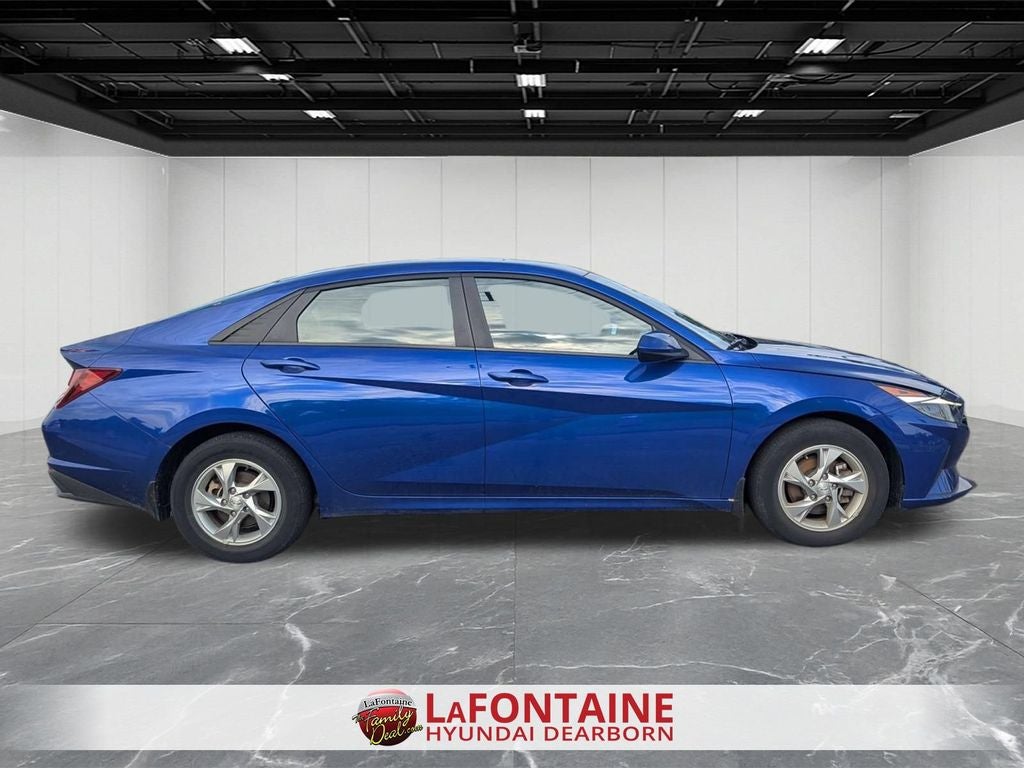 2023 Hyundai Elantra SE
