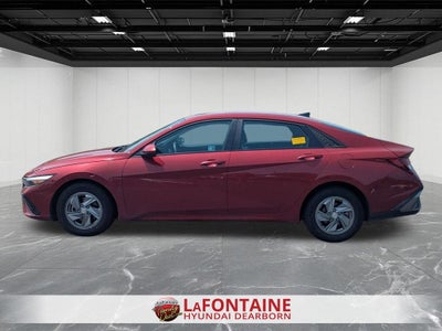 2025 Hyundai Elantra SE