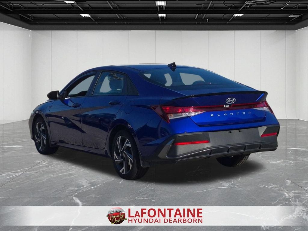 2025 Hyundai Elantra SEL Sport