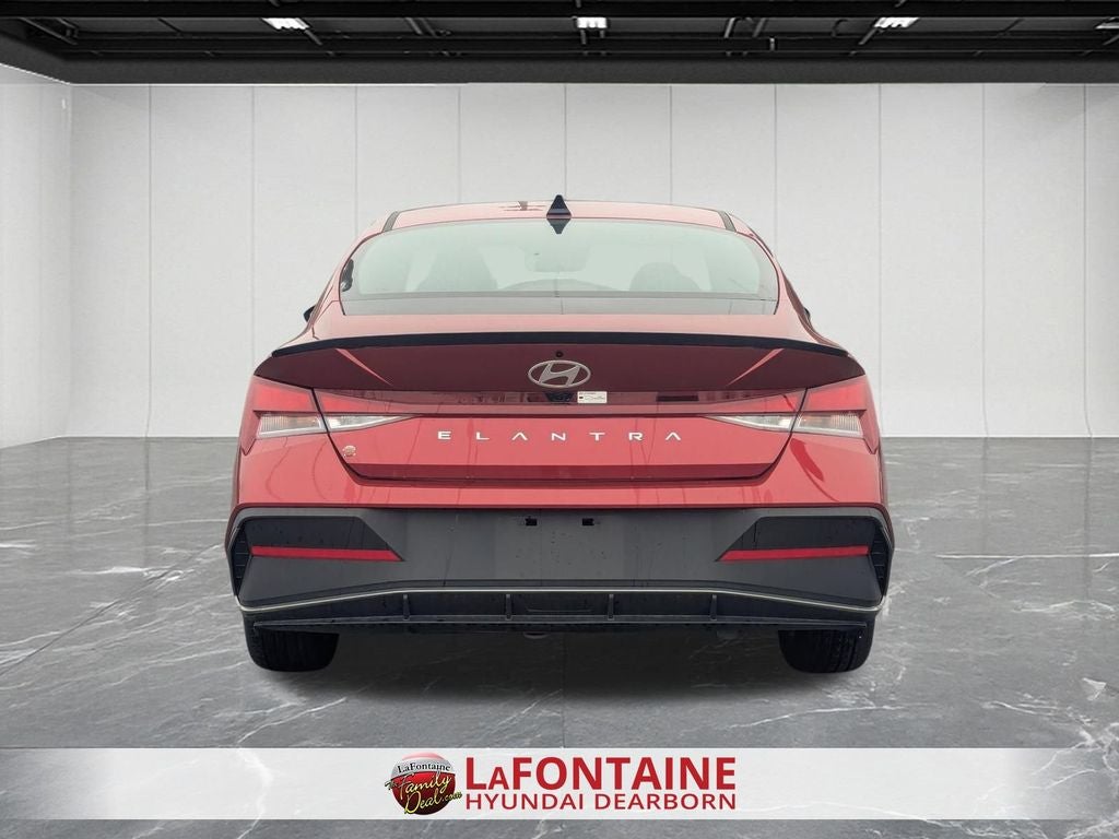2025 Hyundai Elantra SEL Sport