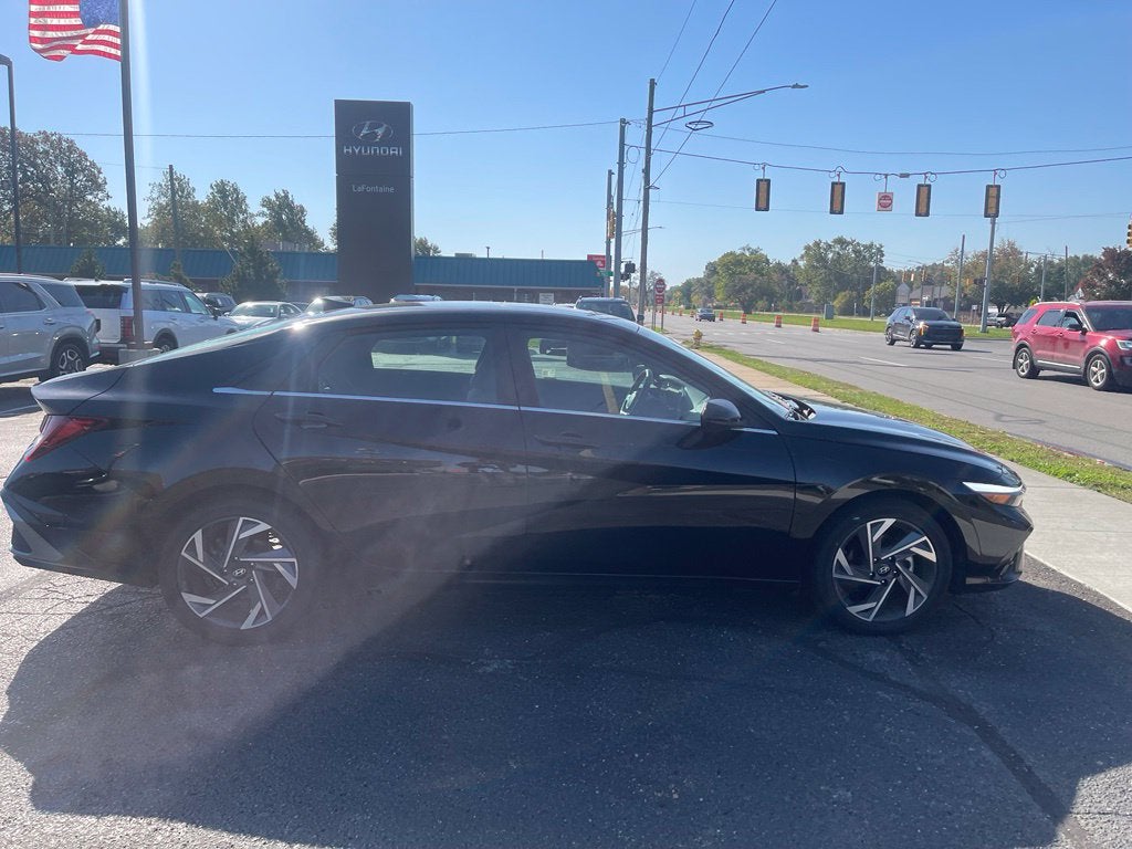 2025 Hyundai Elantra SEL Convenience