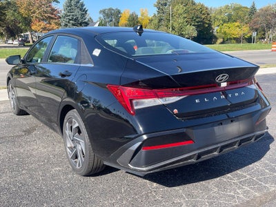 2025 Hyundai Elantra SEL Convenience