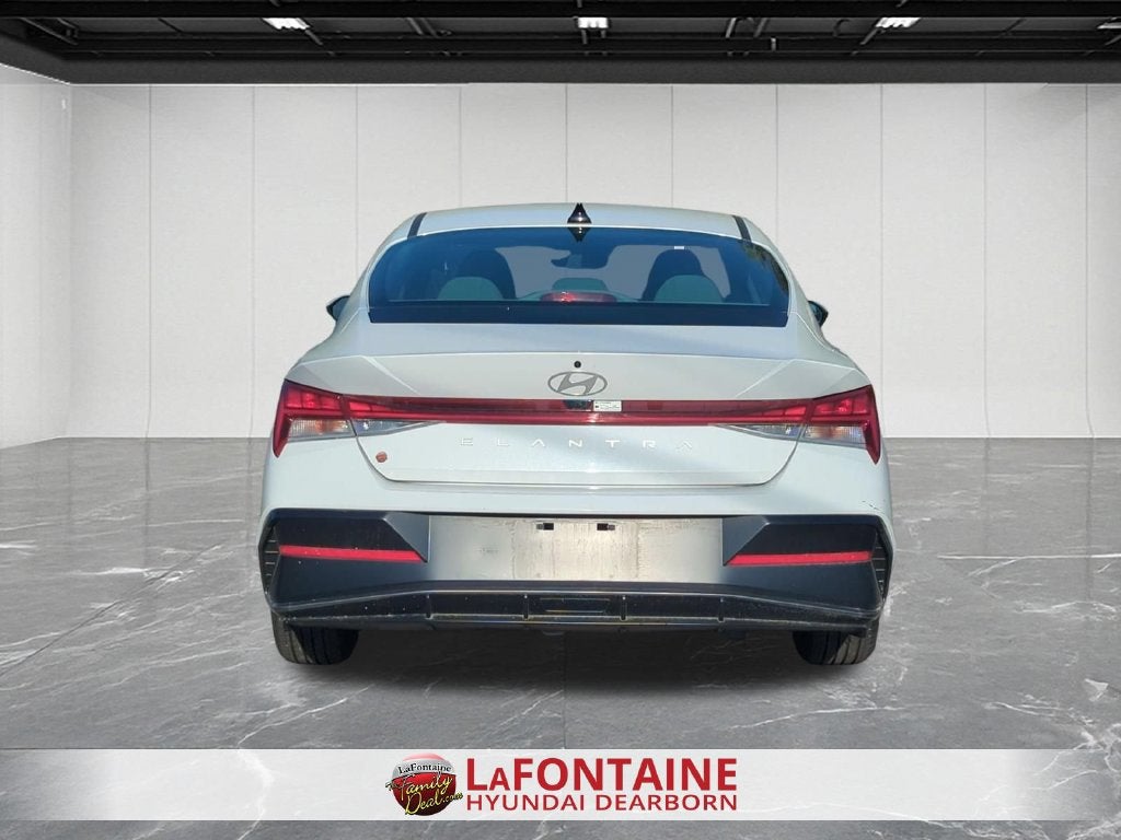 2025 Hyundai Elantra SEL Convenience