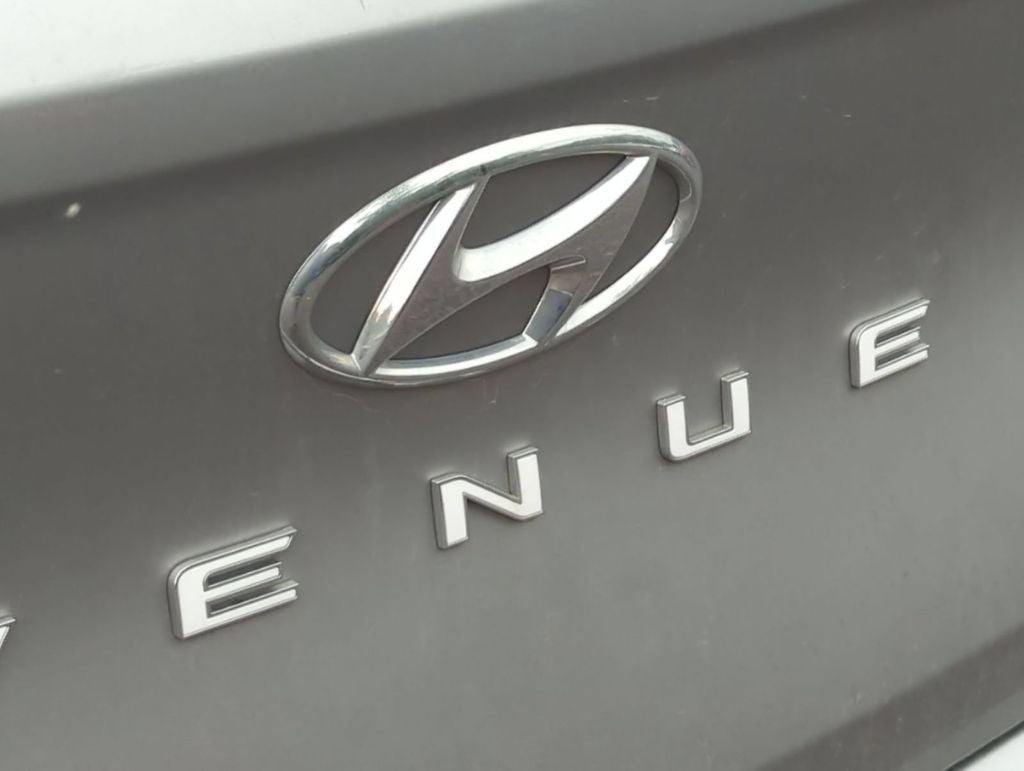 2024 Hyundai Venue SE