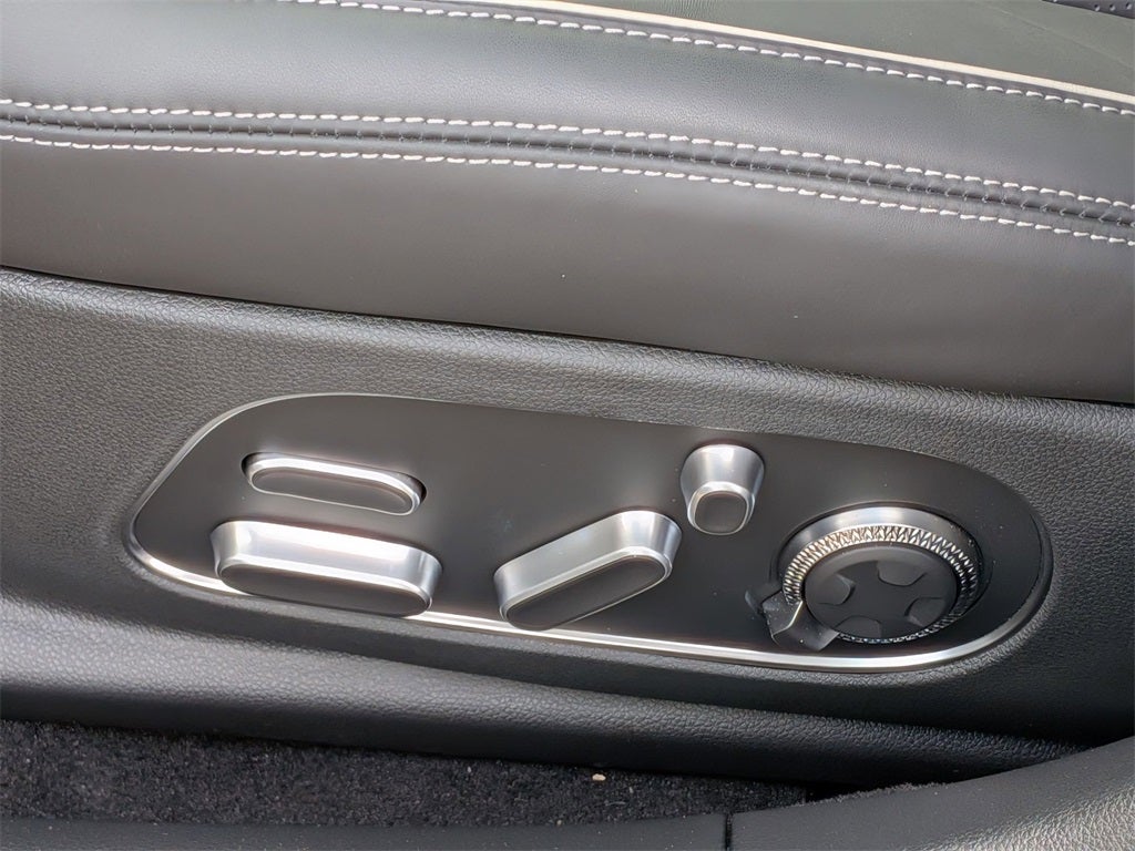 2026 Genesis G90 e-SC