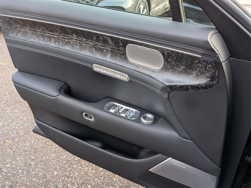 2026 Genesis G90 e-SC