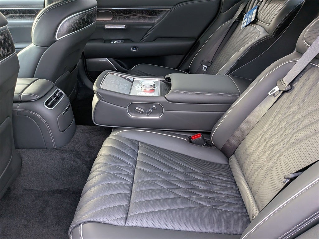 2026 Genesis G90 e-SC