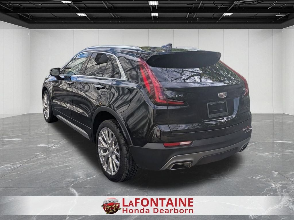 2023 Cadillac XT4 Premium Luxury