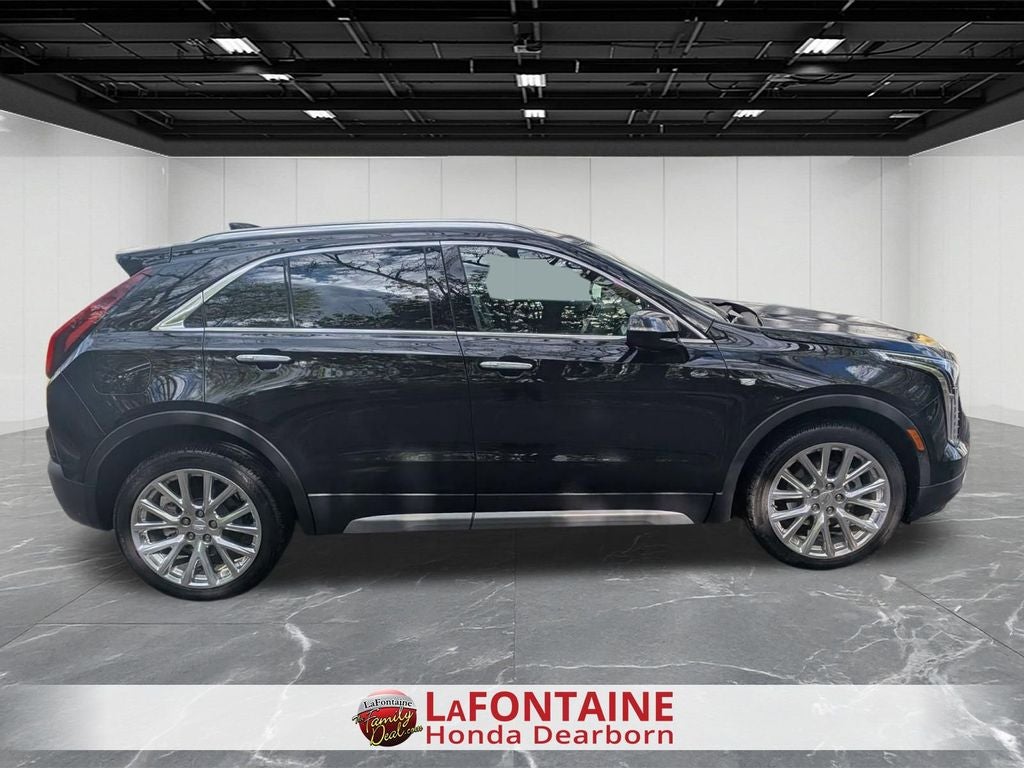 2023 Cadillac XT4 Premium Luxury