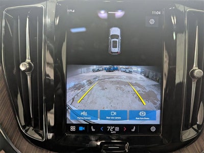 2022 Volvo XC60 B5 Momentum