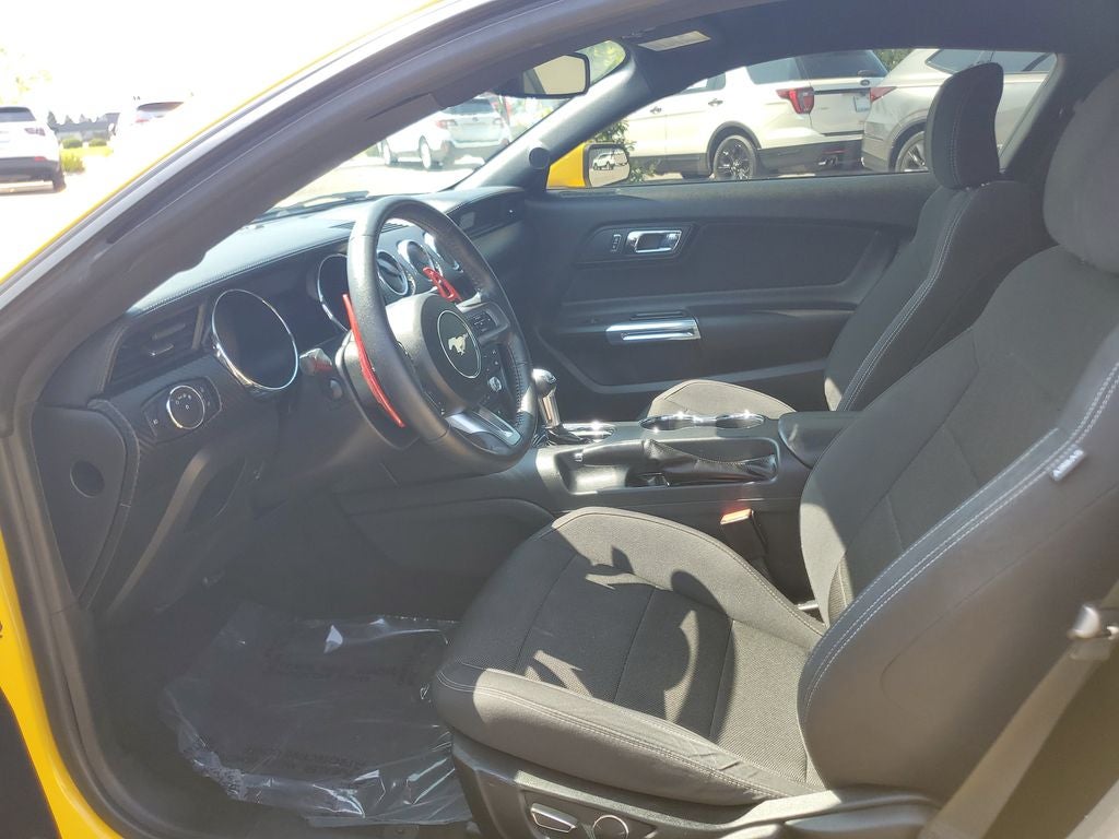 2017 Ford Mustang V6