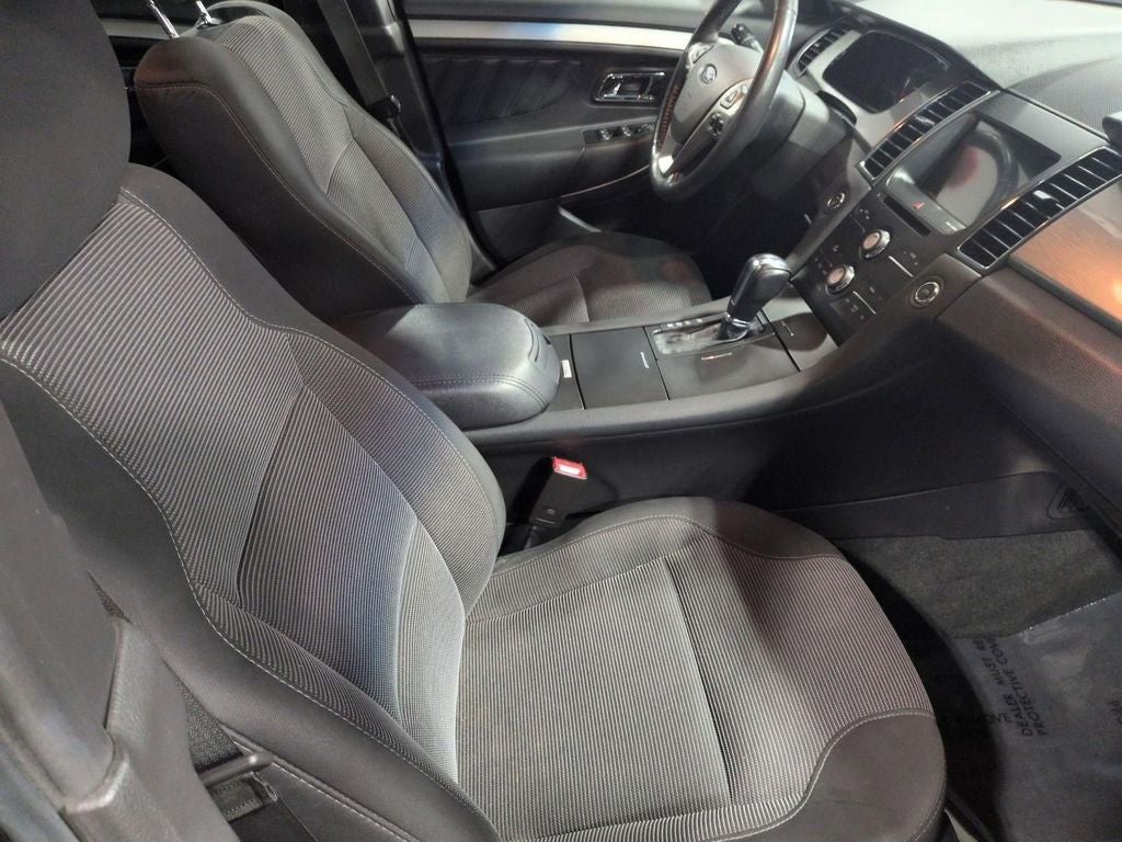 2017 Ford Taurus SEL