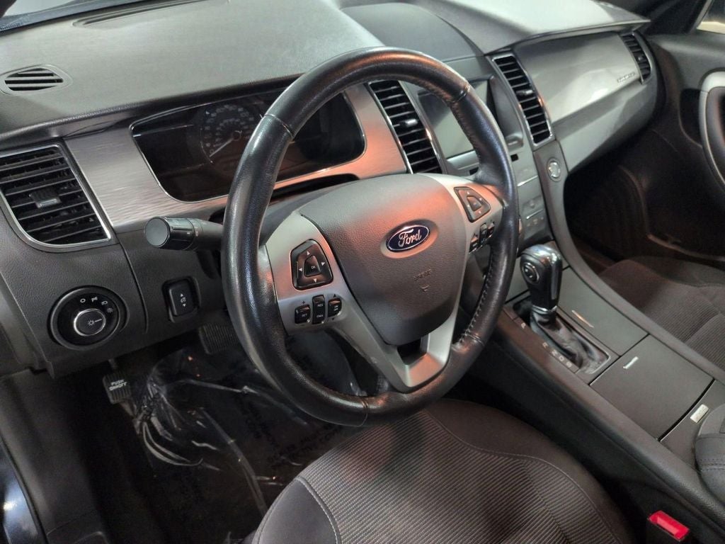 2017 Ford Taurus SEL