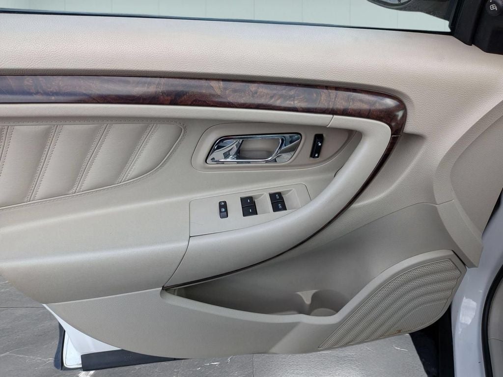 2010 Ford Taurus Limited