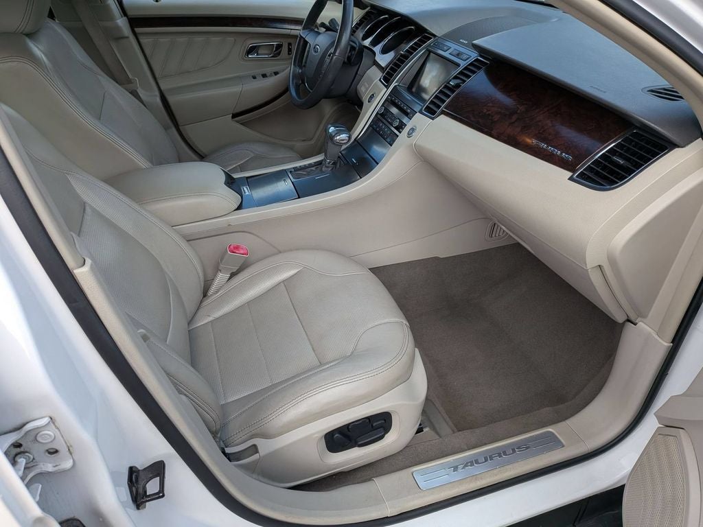 2010 Ford Taurus Limited