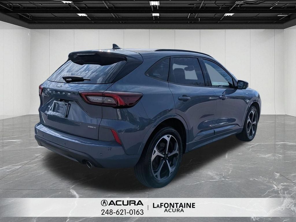 2023 Ford Escape Hybrid ST-Line Elite