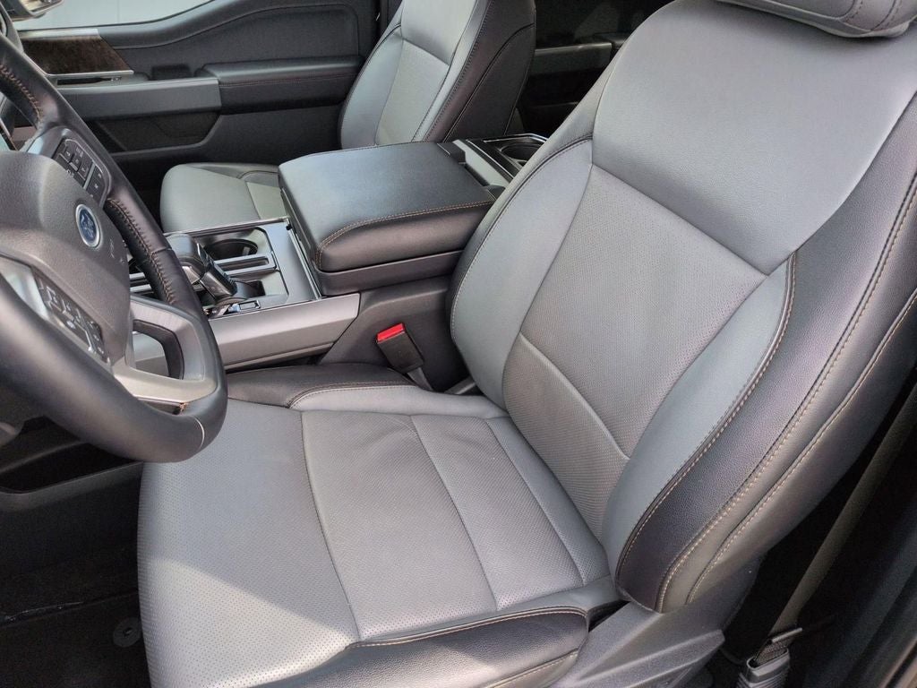 2022 Ford F-150 Lightning Lariat