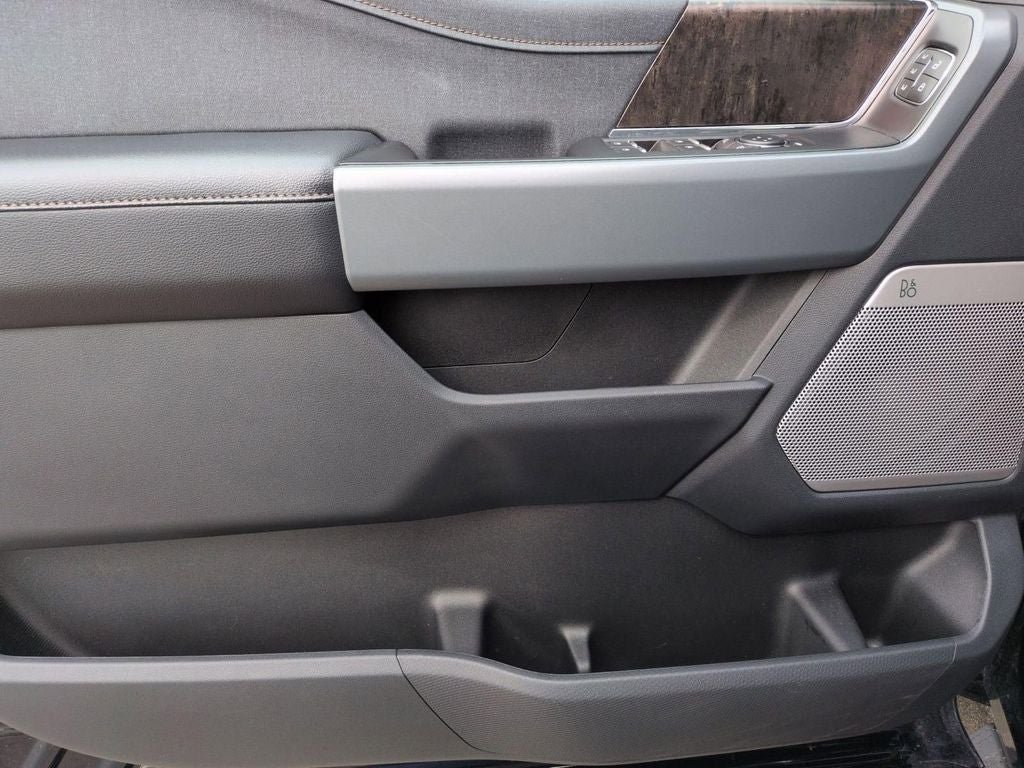 2022 Ford F-150 Lightning Lariat