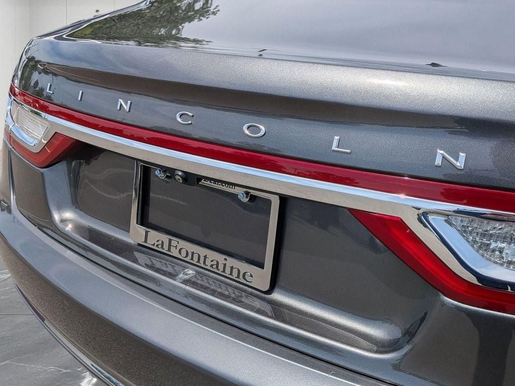 2018 Lincoln Continental Premiere