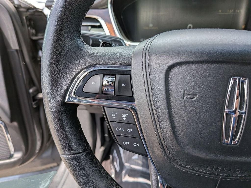 2018 Lincoln Continental Premiere