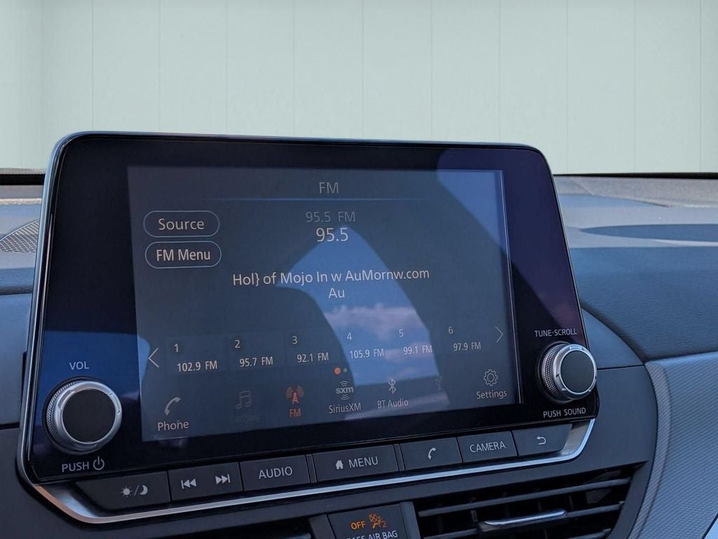 2025 Nissan Altima 2.5 SR