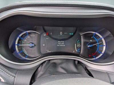 2024 Chrysler Pacifica Hybrid Select S Appearance