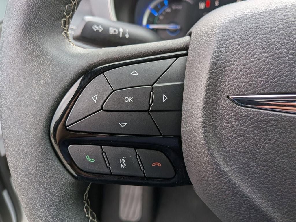 2024 Chrysler Pacifica Hybrid Select S Appearance