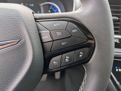 2024 Chrysler Pacifica Hybrid Select S Appearance