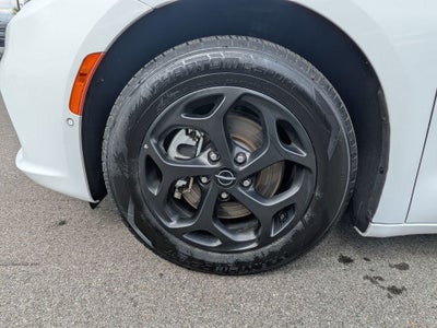 2024 Chrysler Pacifica Hybrid Select S Appearance