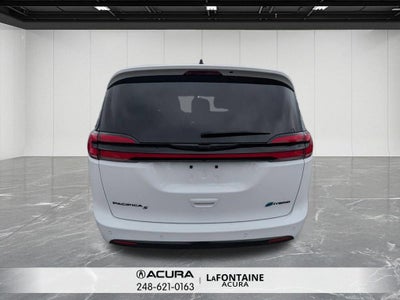 2024 Chrysler Pacifica Hybrid Select S Appearance