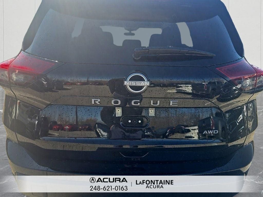 2025 Nissan Rogue SV