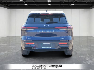 2023 INFINITI QX60 LUXE