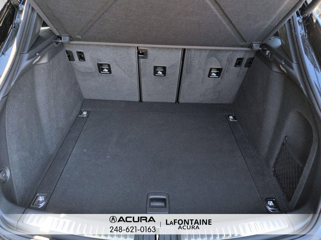 2025 Porsche Macan T