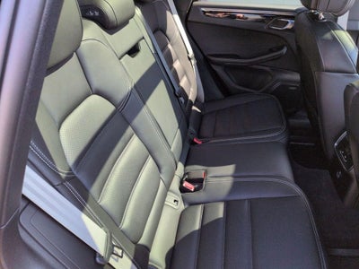 2025 Porsche Macan T