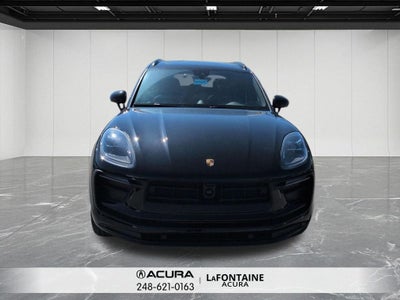 2025 Porsche Macan T